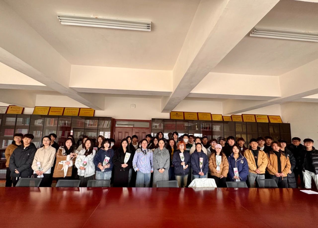 音乐与舞蹈学院召开新学期学生会工作部署会议