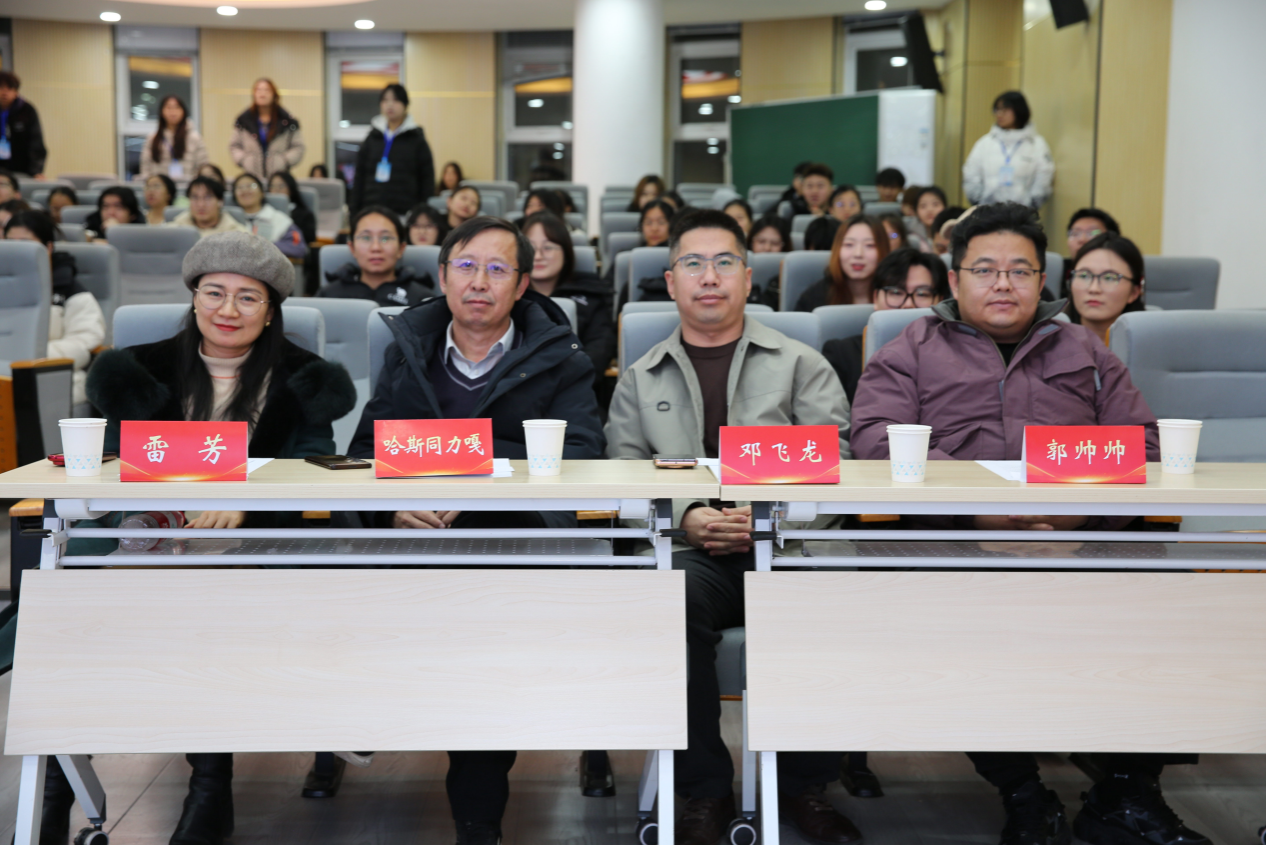 管理学院举办《北疆文化》结课成果汇报暨“文化古城:呼和浩特”短视频拍摄大赛